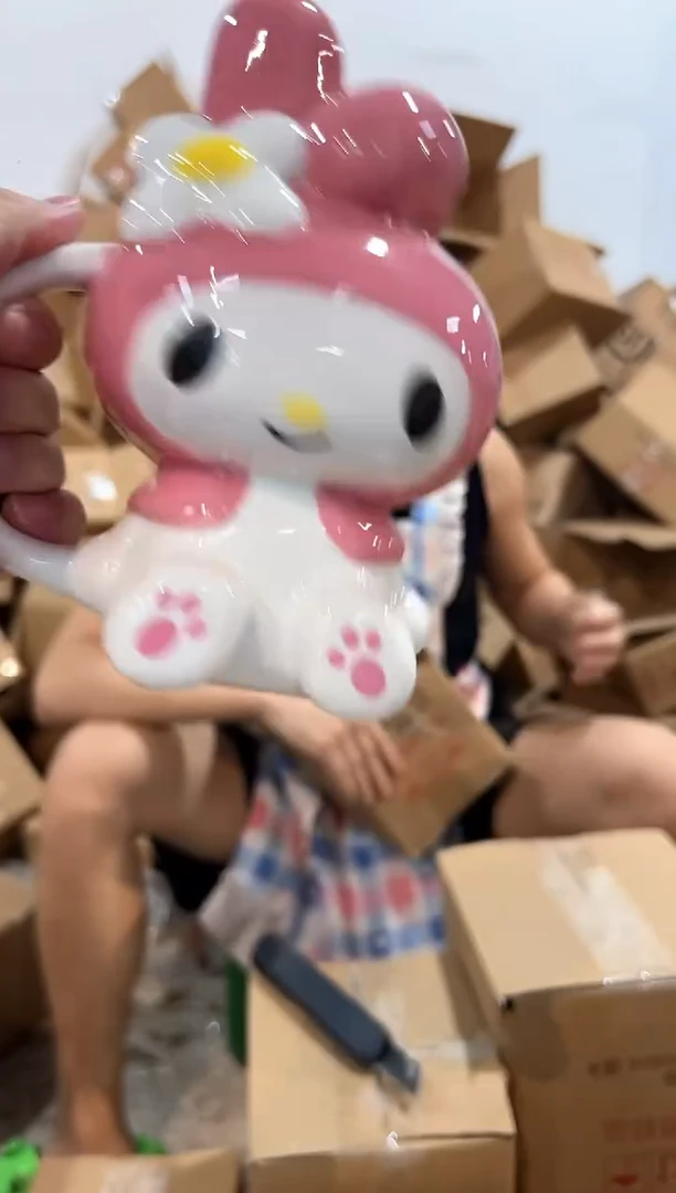 瓷片美乐蒂全身杯