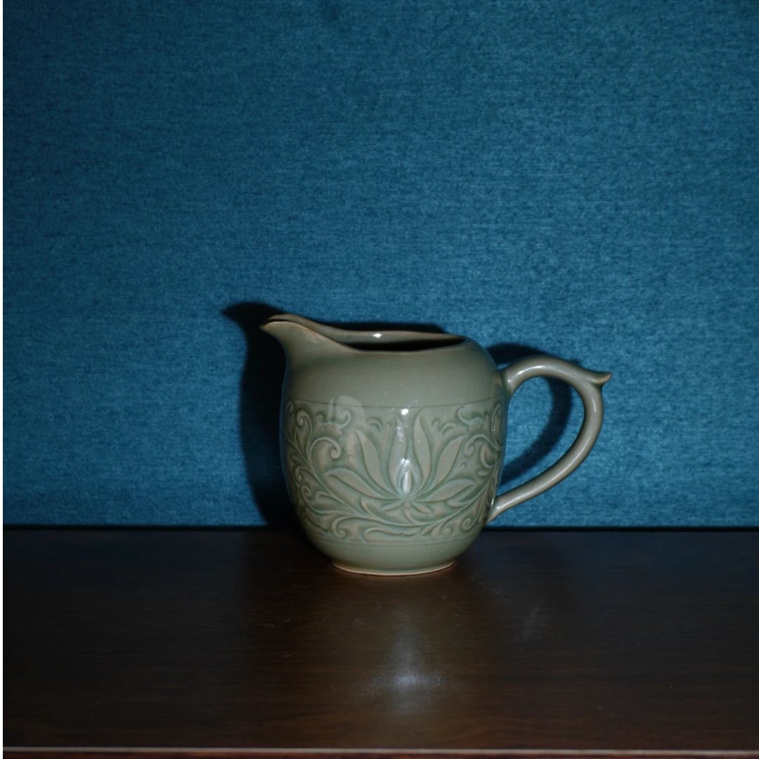 耀州窑青瓷莲纹公道杯原矿高温青瓷鹰嘴公道茶具高端分茶器180cc