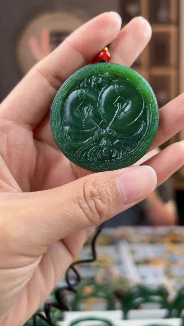 颈饰未镶嵌和田玉拍一发一，多样性发货