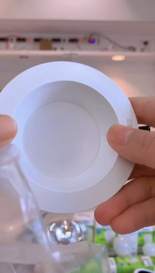 嵌入式LED筒灯 柔白Ⅱ 3W 4000K 开孔Ø70-75mm 白色 无包装