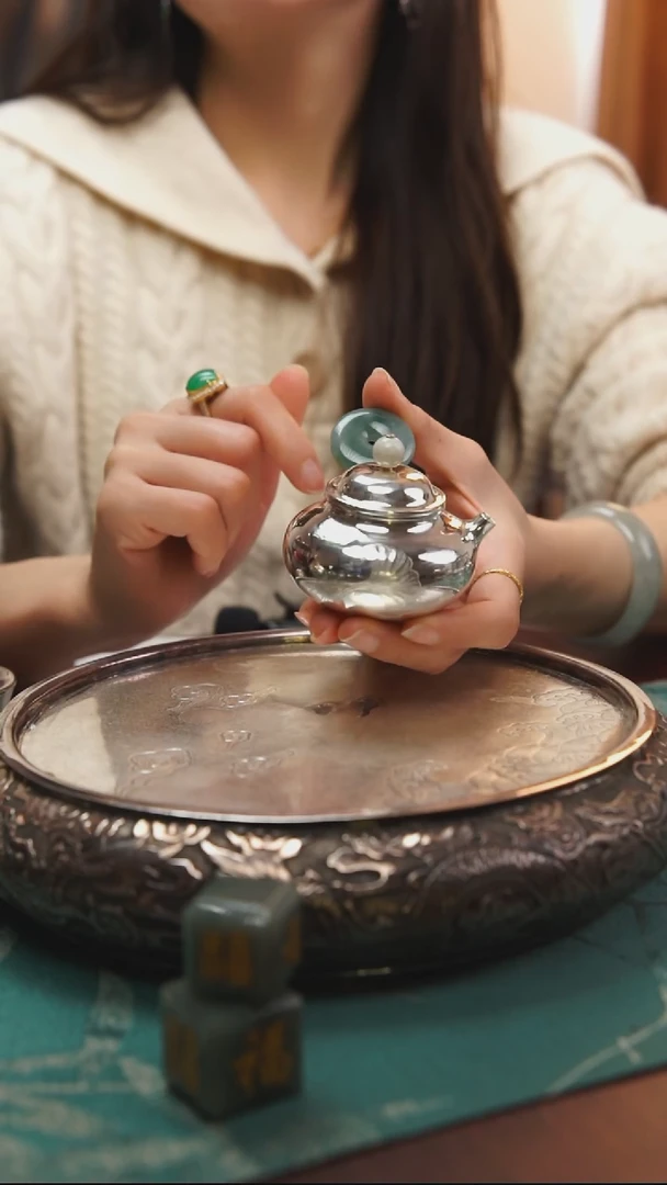 古悦足银999泡茶壶