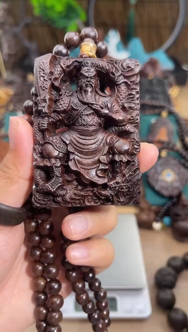 贡木吊坠《巴布亚贡木》新品御龙立刀关公+108颗