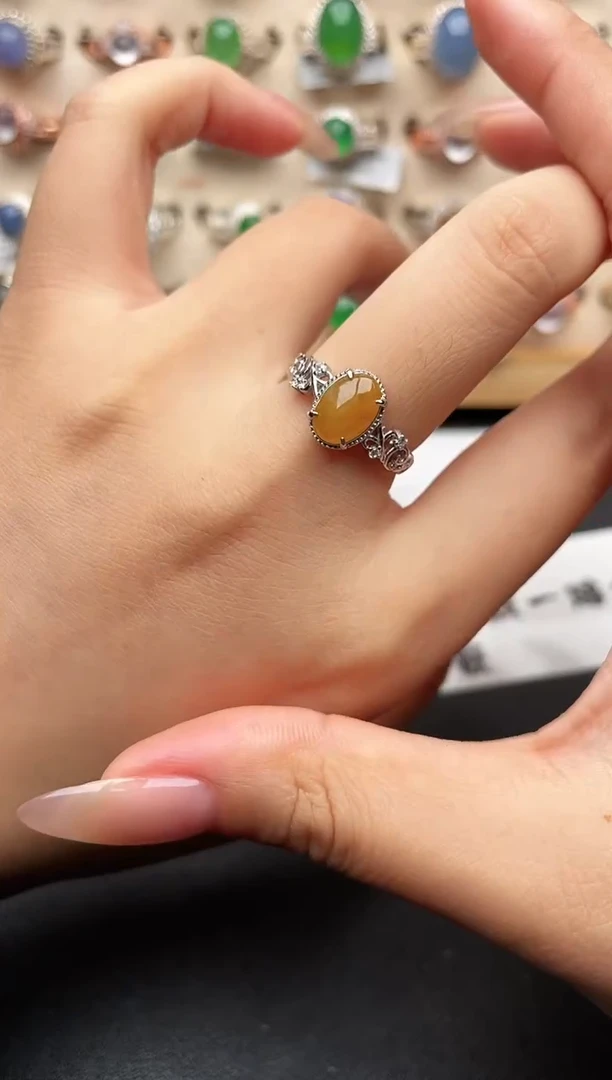 银S925镶嵌戒指翡翠一物一证一礼盒