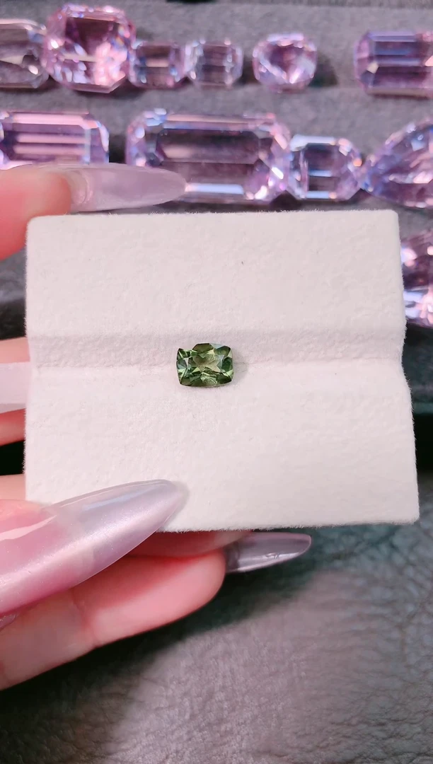 未镶嵌珠宝半成品碧玺天然碧玺1.56ct-全净
