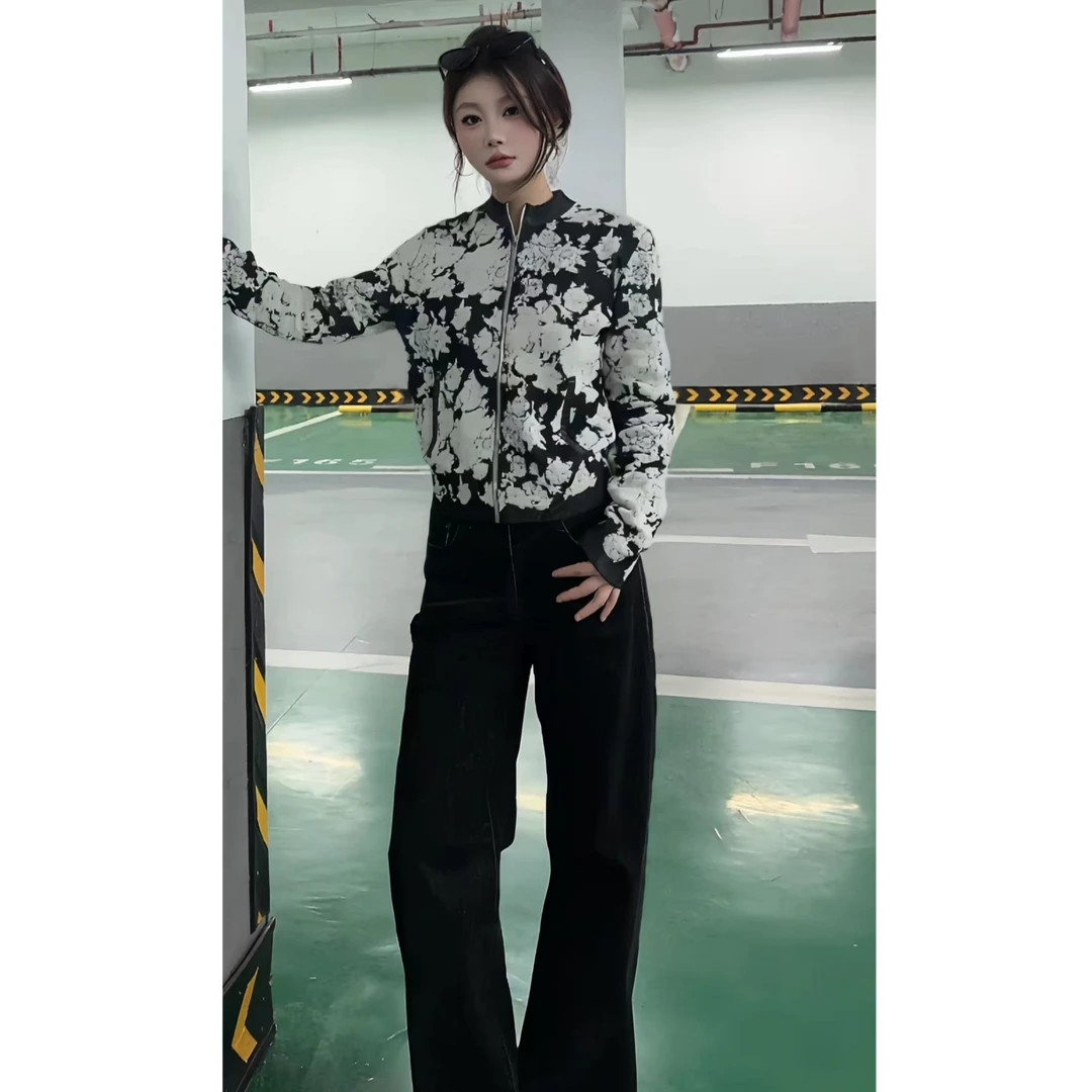 女士圆领牡丹提花针织开衫秋季