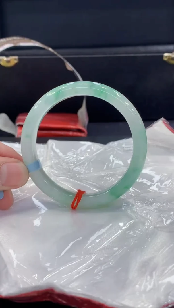 未镶嵌手镯翡翠翡翠手镯