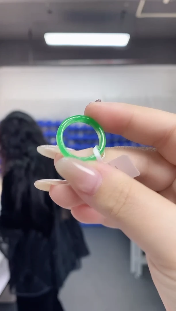 【闪购商品】翡翠未镶嵌戒圈多样性发其一颜色微差