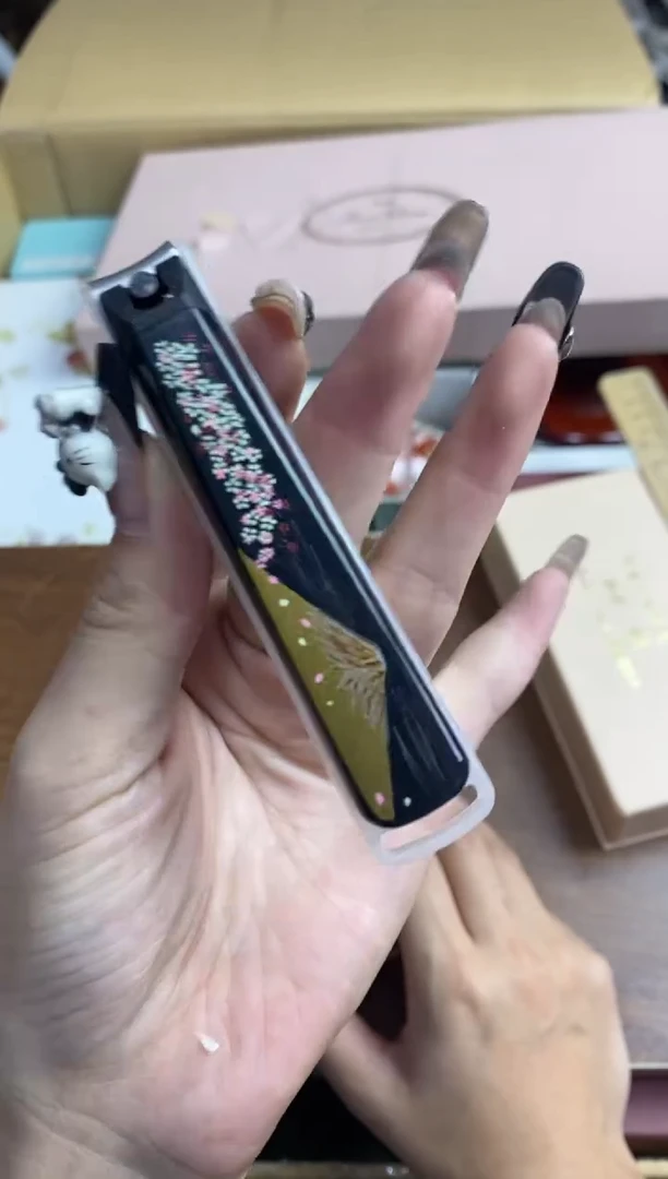 【闪购商品】瓷片隆莲瓷器欢迎大家