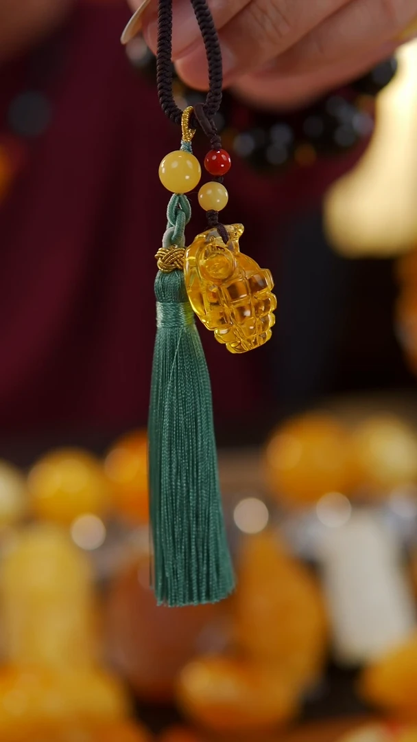 【闪购商品】金珀裸石未镶嵌金珀挂饰