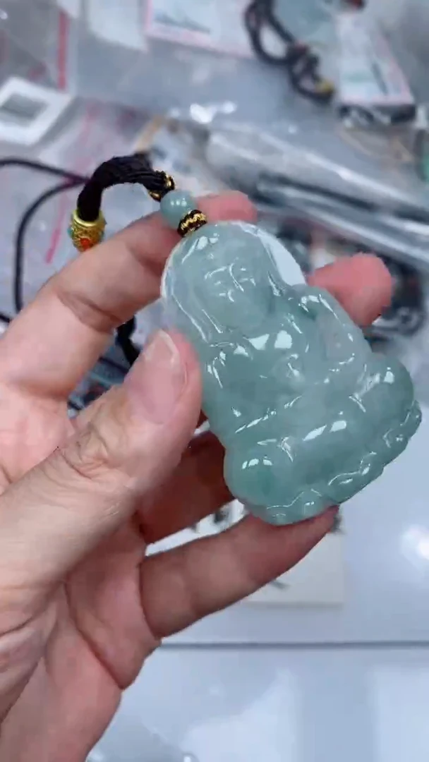 颈饰未镶嵌翡翠吊坠