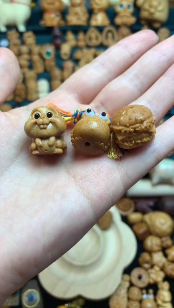 【闪购商品】檀香木.................