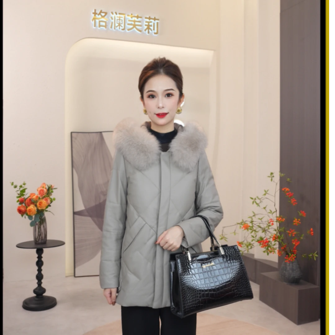 格澜芙莉2025年冬新款气质优雅时尚保暖皮衣带毛领外套羽绒服
