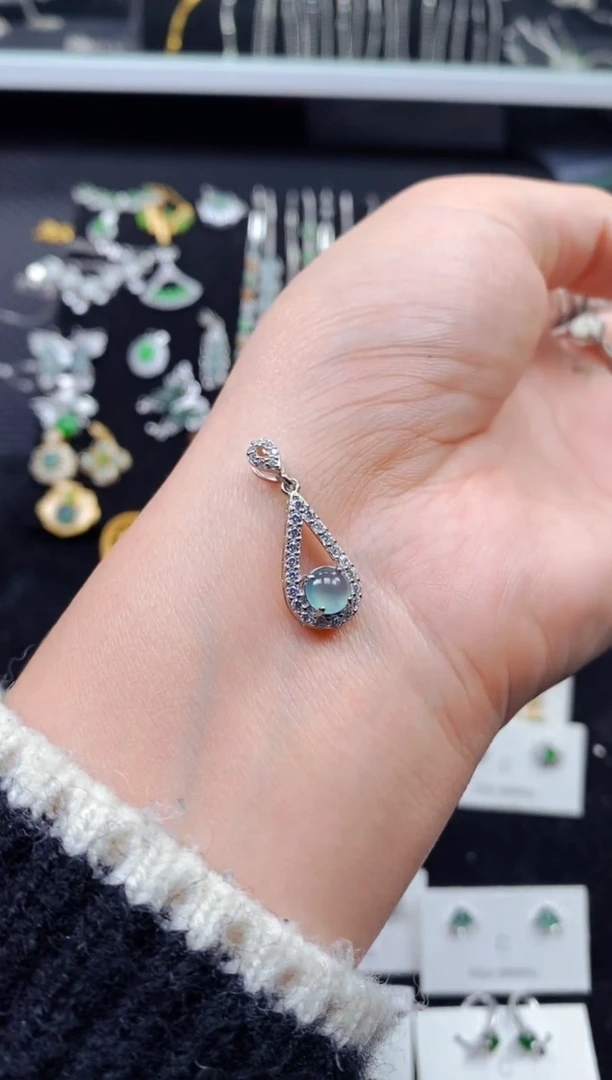 【闪购商品】翡翠颈饰银S925镶嵌8031