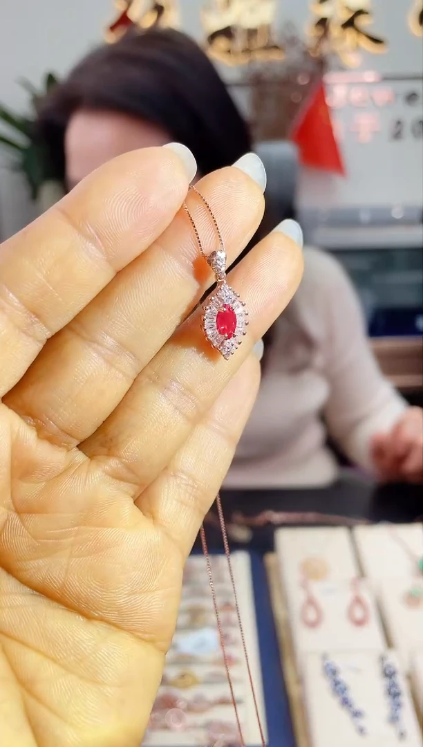 【闪购商品】红宝石颈饰银S925镶嵌吊坠