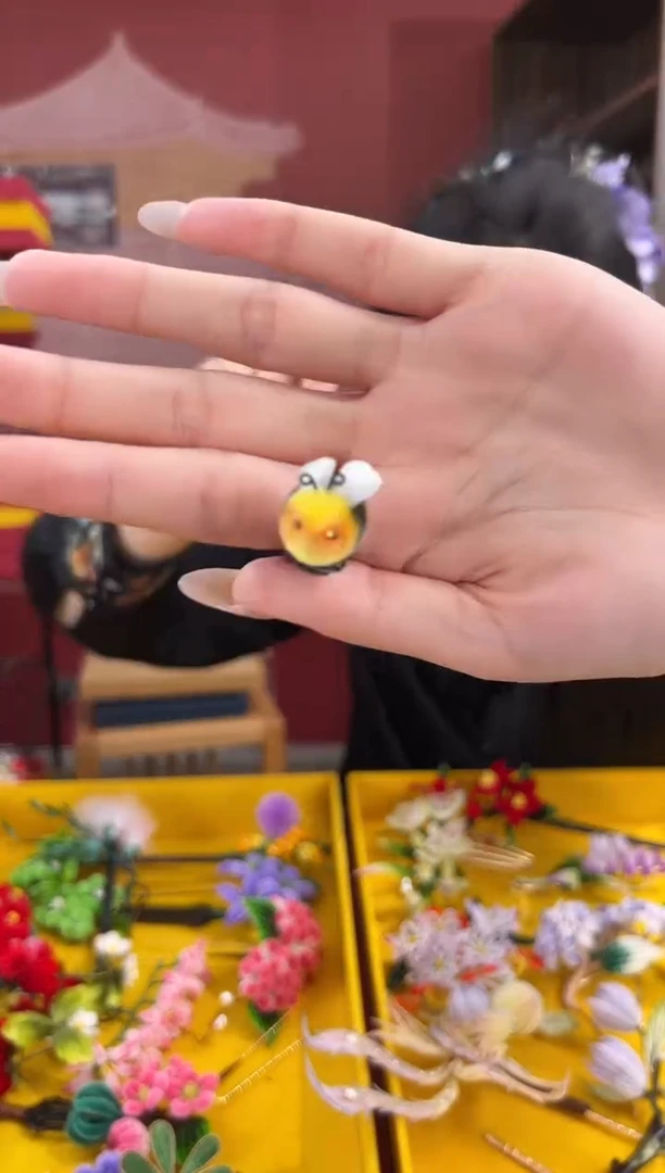 【闪购商品】刺绣非遗绒花（发饰）