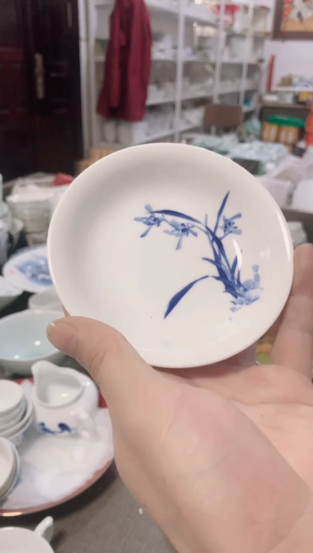 白瓷手绘兰花4英寸味碟2个
