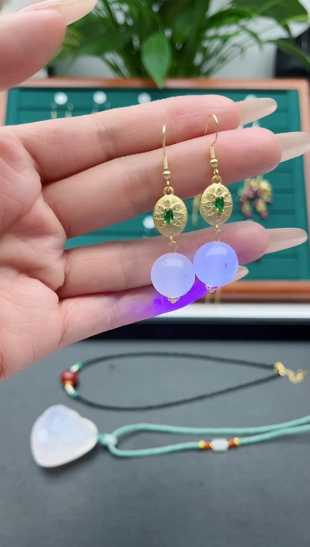 【闪购商品】南红玛瑙耳饰银S925镀金镶嵌5变色红