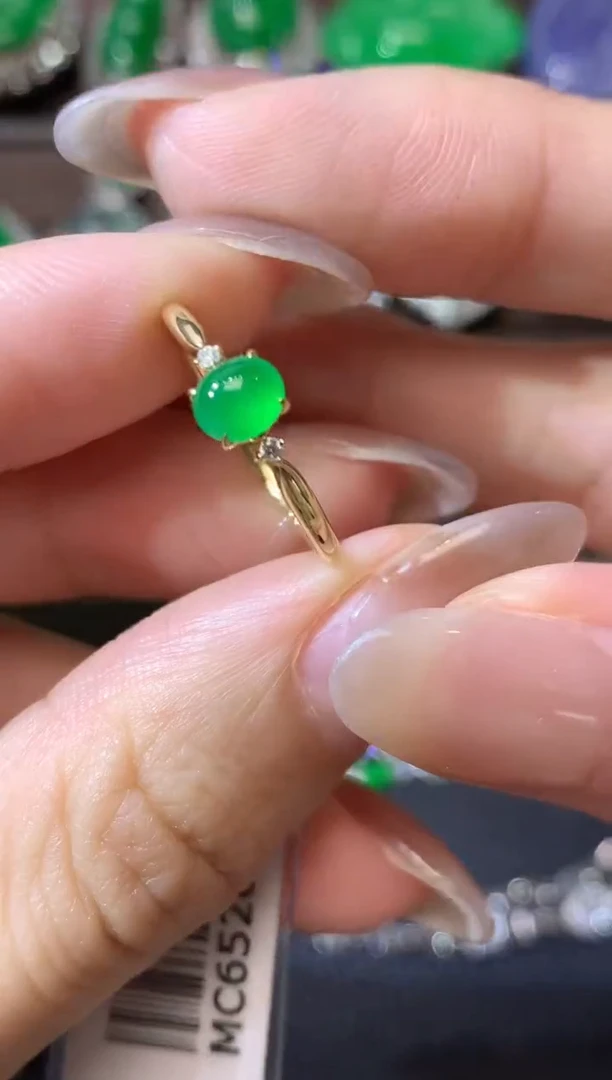 翡翠戒指18K金镶嵌D23