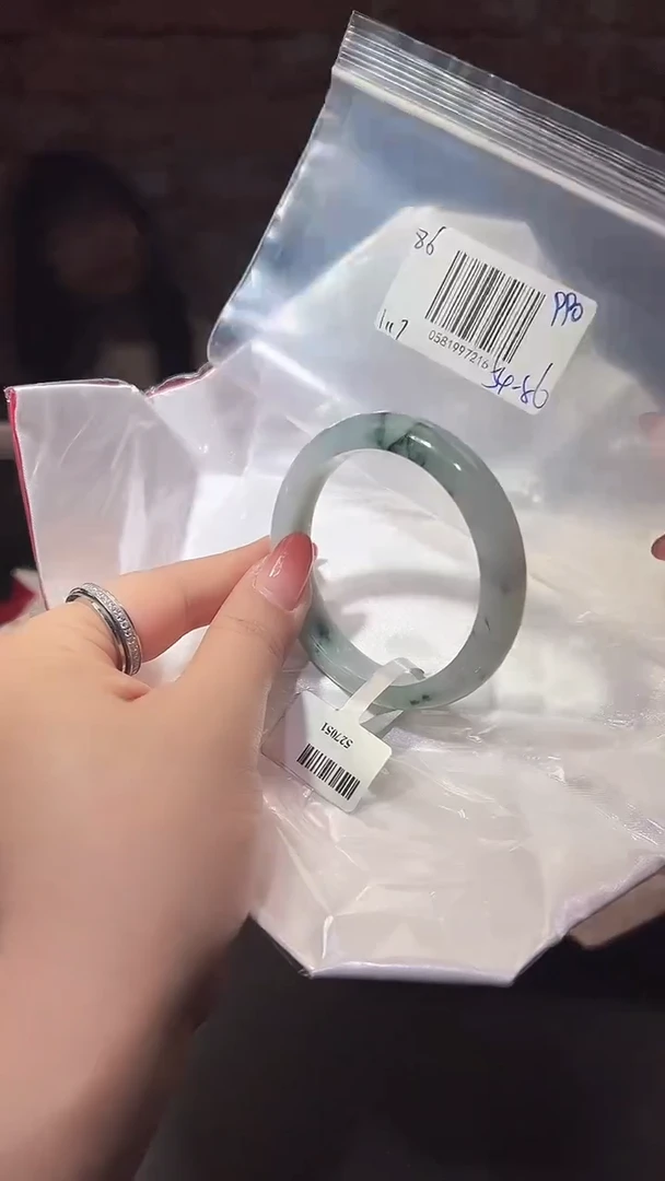 【闪购商品】翡翠手镯未镶嵌翡翠手镯