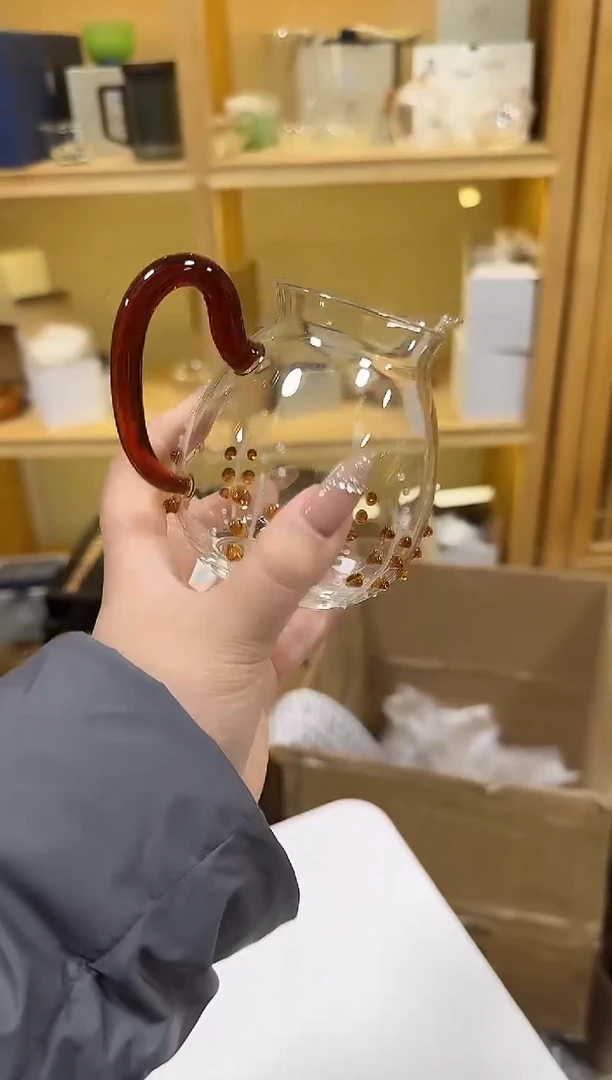 琥珀清悦公道杯带花