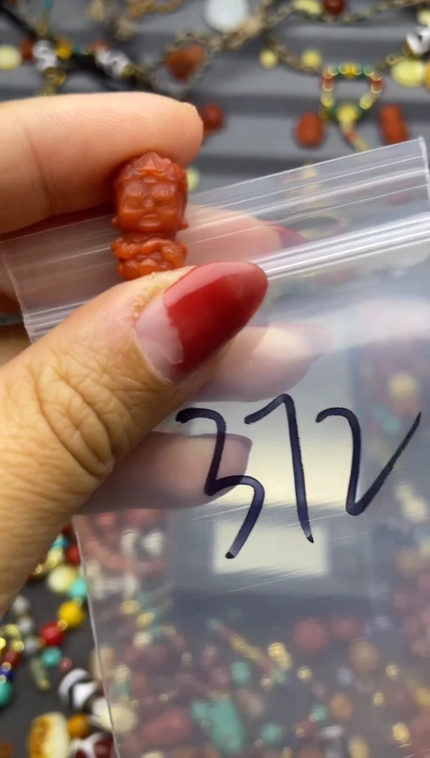 未镶嵌配饰南红玛瑙372