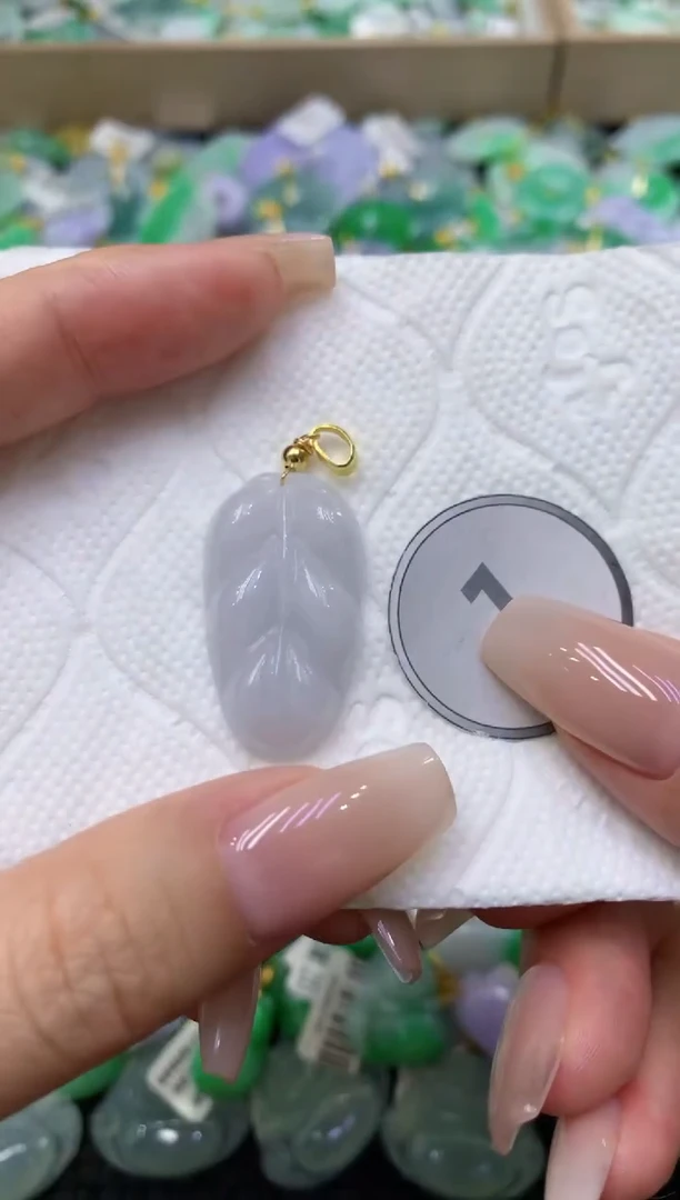 颈饰未镶嵌翡翠天然缅甸翡翠A货