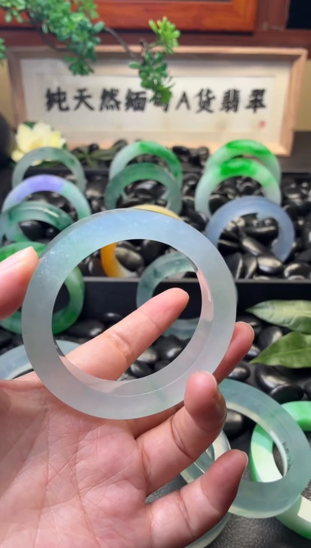 未镶嵌勿拍定制翡翠翡翠手镯定制