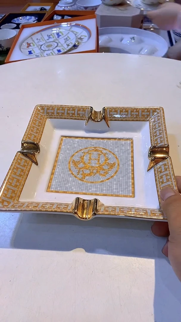 杯鸿辉家品牌瓷器，京东包邮！