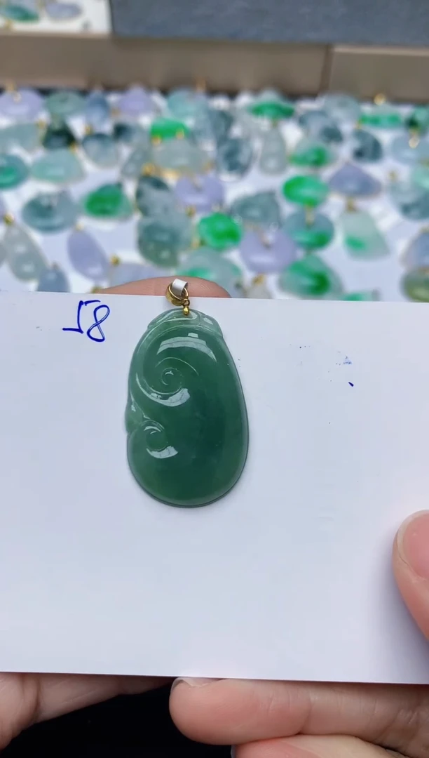 【闪购商品】翡翠颈饰18K金镶嵌天然翡翠A货