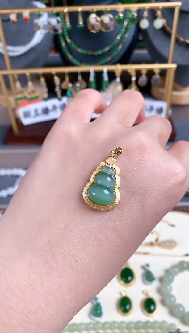 吊坠(赠链)银S925镶嵌和田玉1