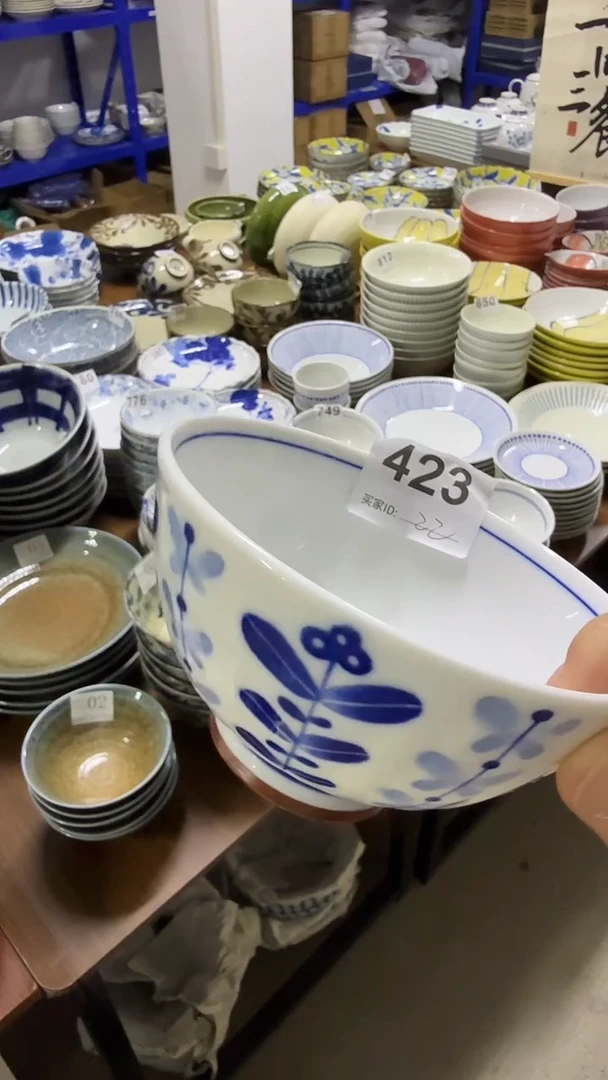 圆形日本进口陶餐具   12.5厘米米饭碗