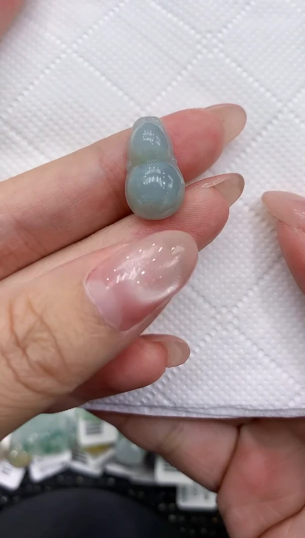 翡翠未镶嵌颈饰111111111111