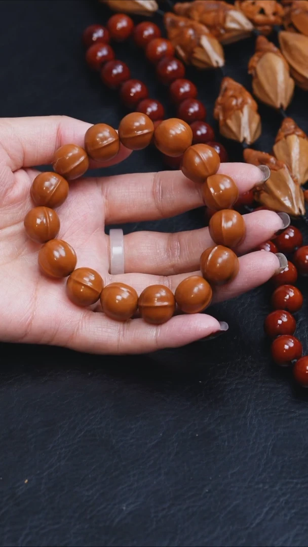 吊坠橄榄核1.5鲨鱼背手串