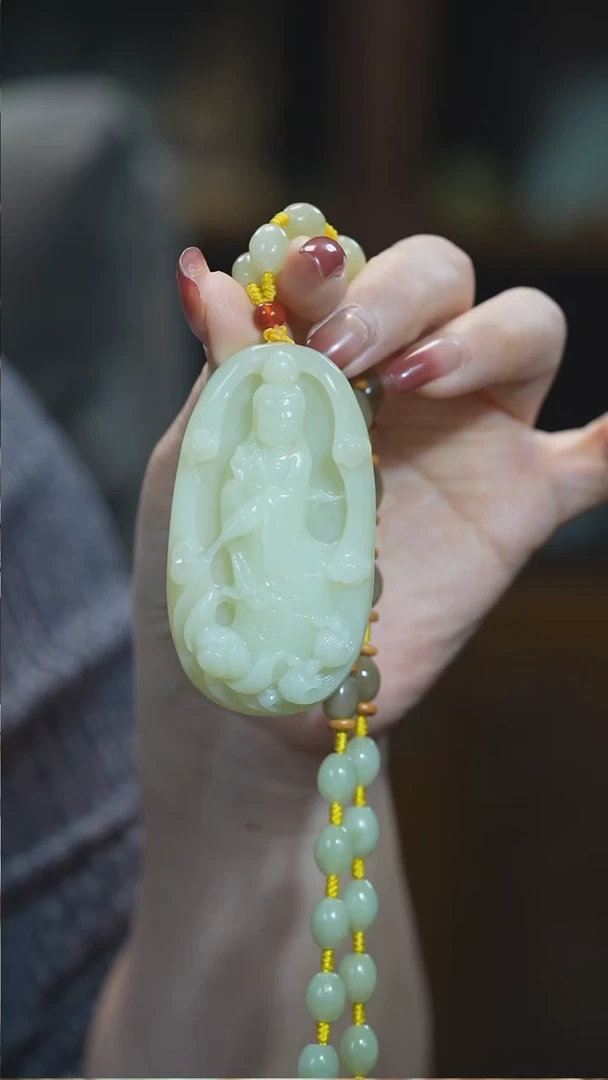 颈饰未镶嵌和田玉观音