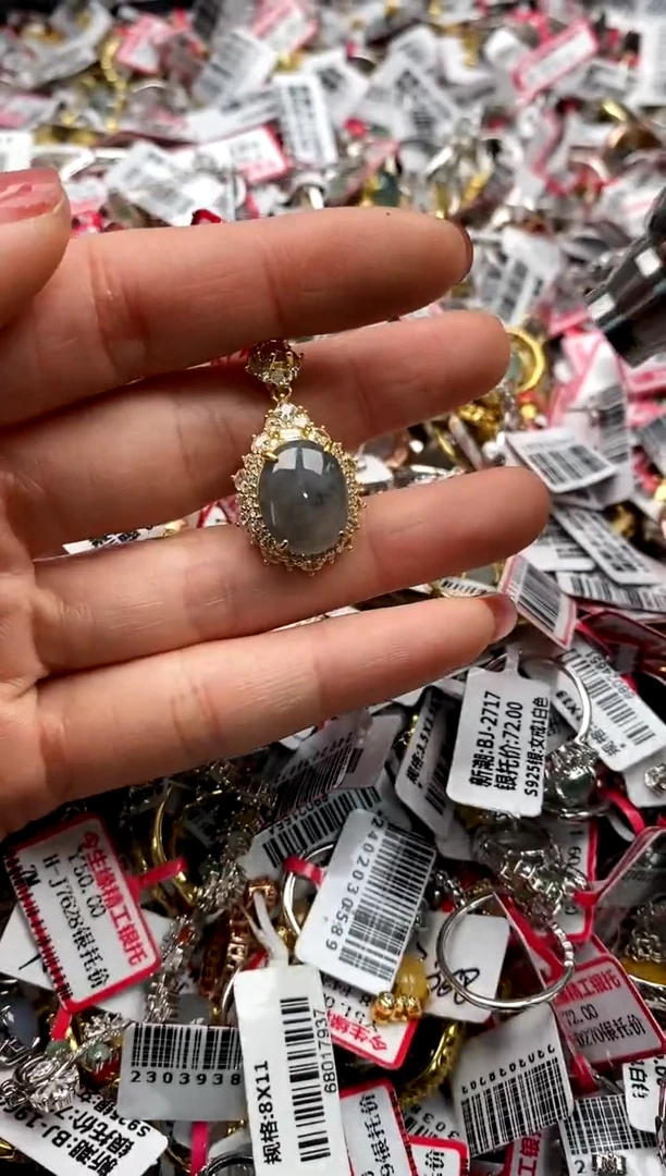 【闪购商品】翡翠戒指银S925镶嵌3333333    9