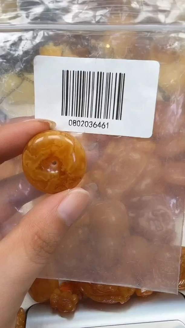 裸石琥珀未镶嵌如图