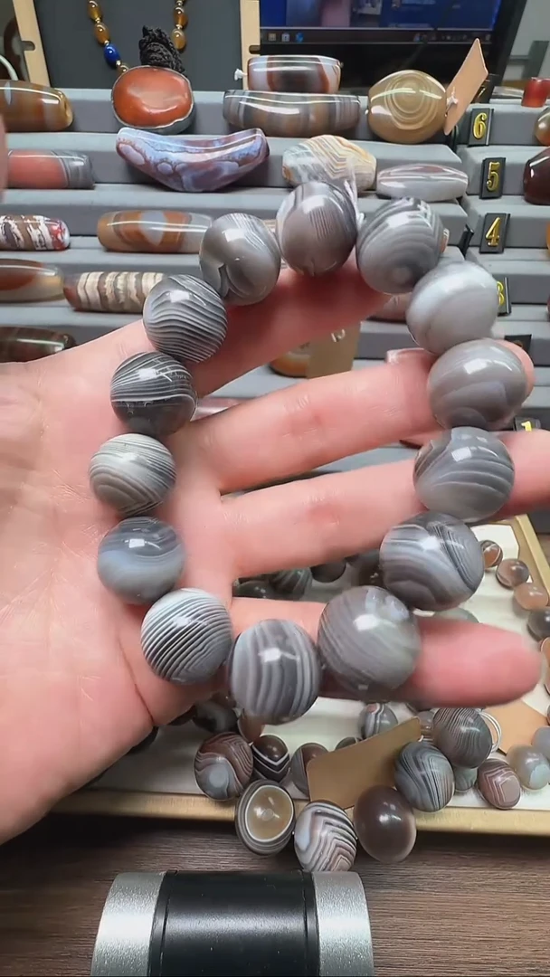 未镶嵌颈饰玛瑙/玉髓玛瑙18