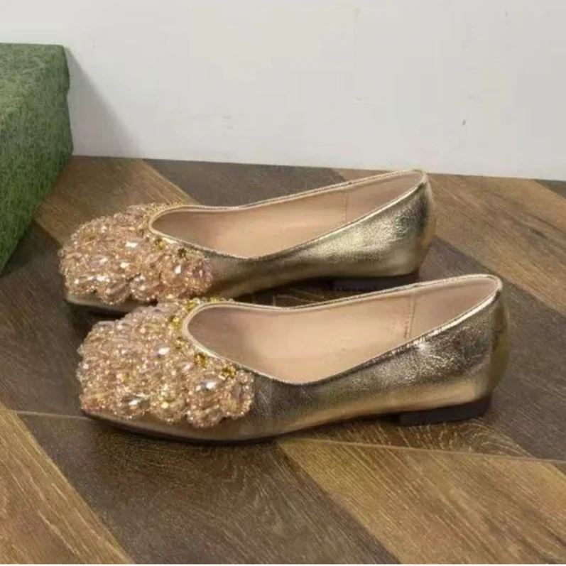 大码女鞋单鞋春季方头浅口平底绝美婚鞋法式库存一单拼手速