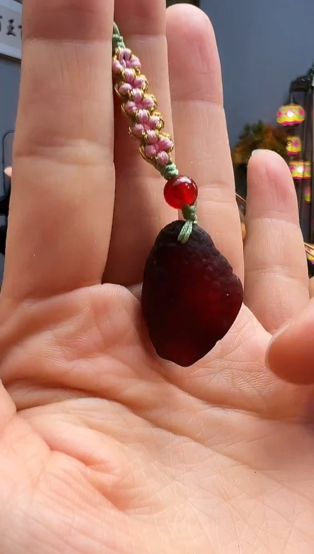 琥珀颈饰未镶嵌挂件