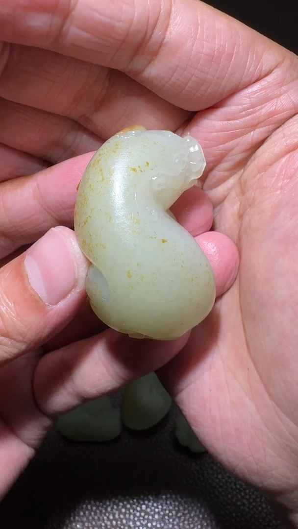 未镶嵌和田玉挂件和田玉