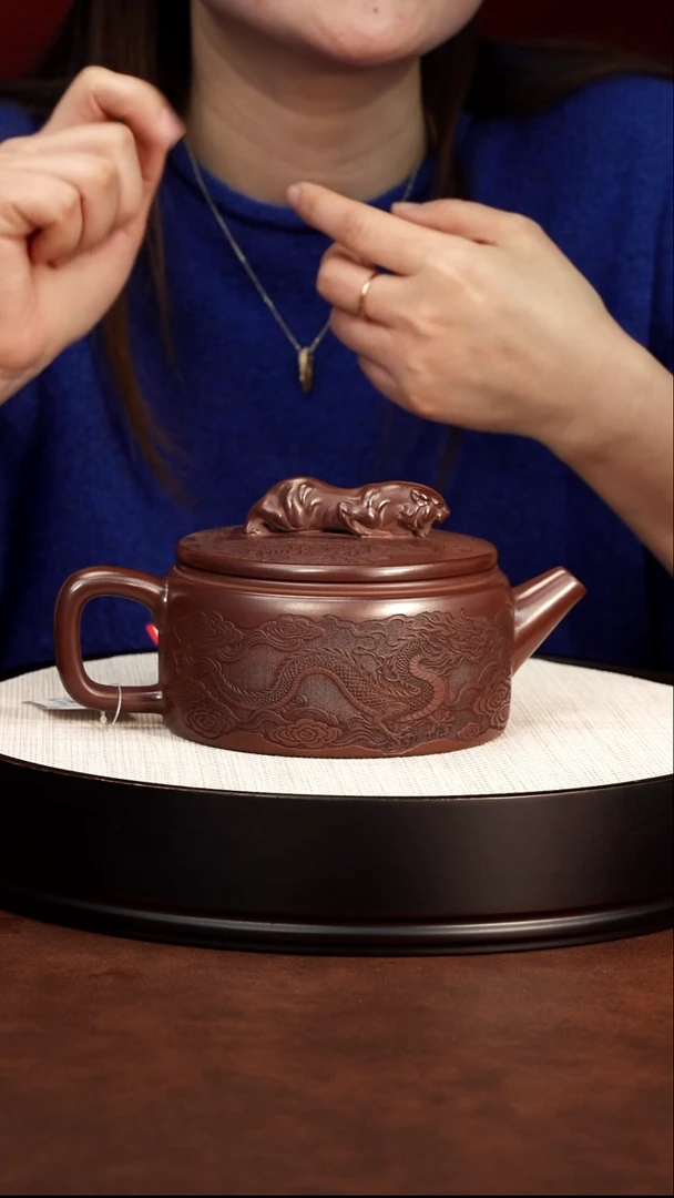 紫砂茶案宜兴紫砂 卧虎藏龙汉瓦 石红 450毫升 李亚阳