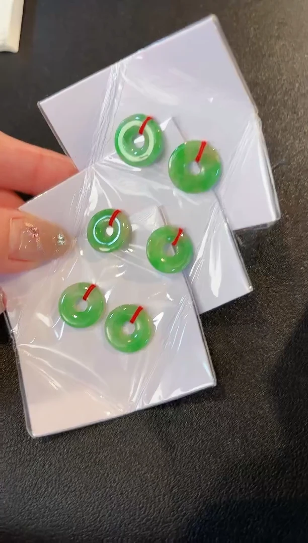 【闪购商品】翡翠耳饰未镶嵌含小耳包/多样性发货/一对