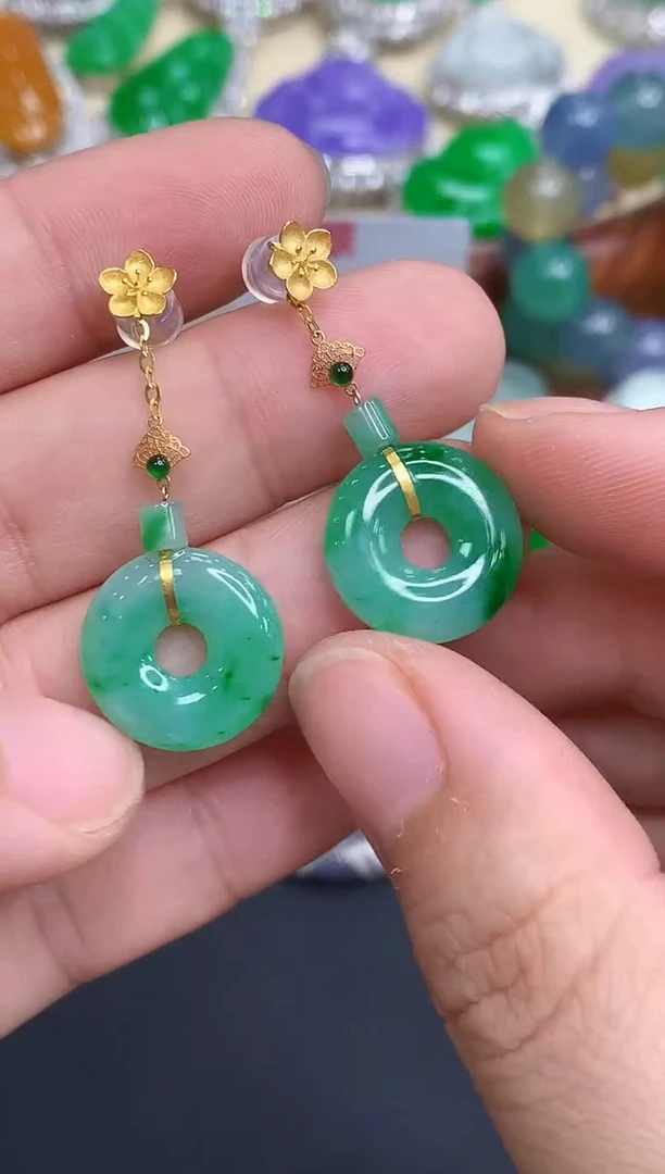 18K金镶嵌翡翠耳饰276-中国好珍宝