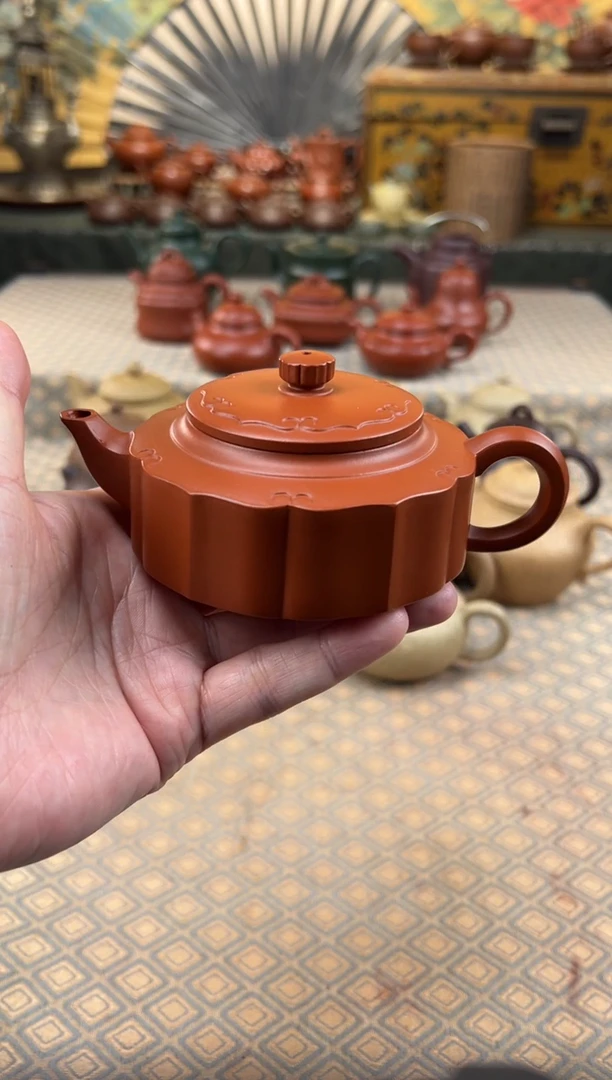 茶壶紫砂朱泥菱花周盘壶200CC