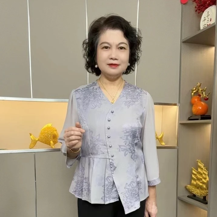 2025夏季新款洋气V领斜襟提花Z遮肉显瘦休闲一体中老年小衫妈妈装