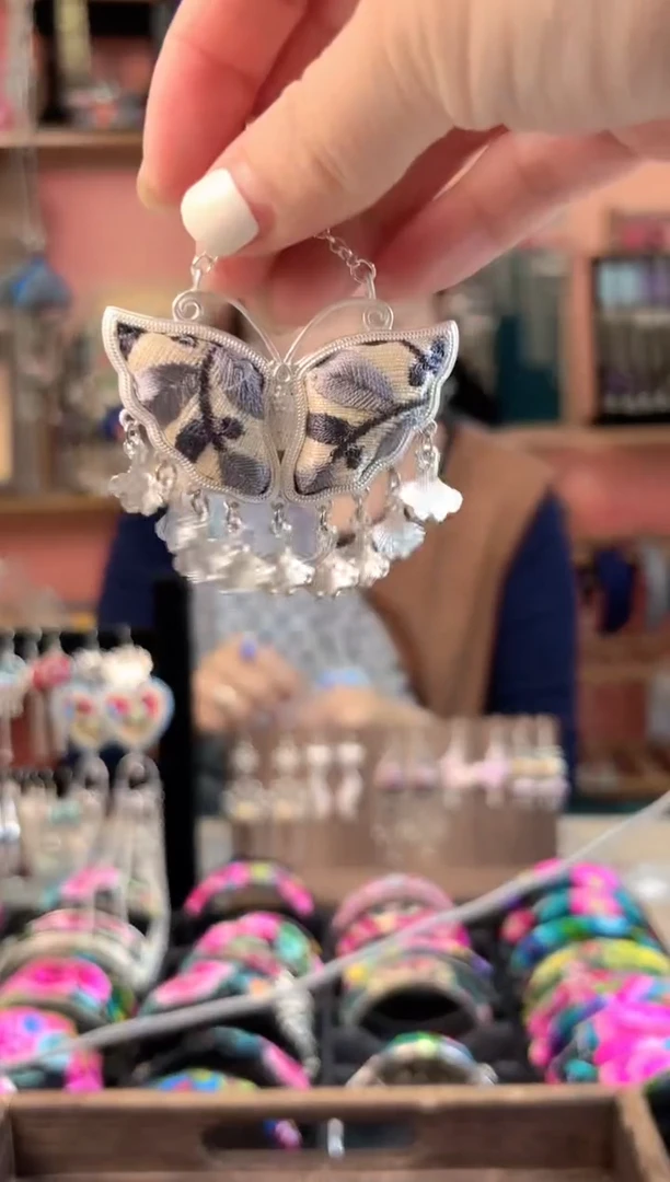 织绣艺枝独绣手工饰品60