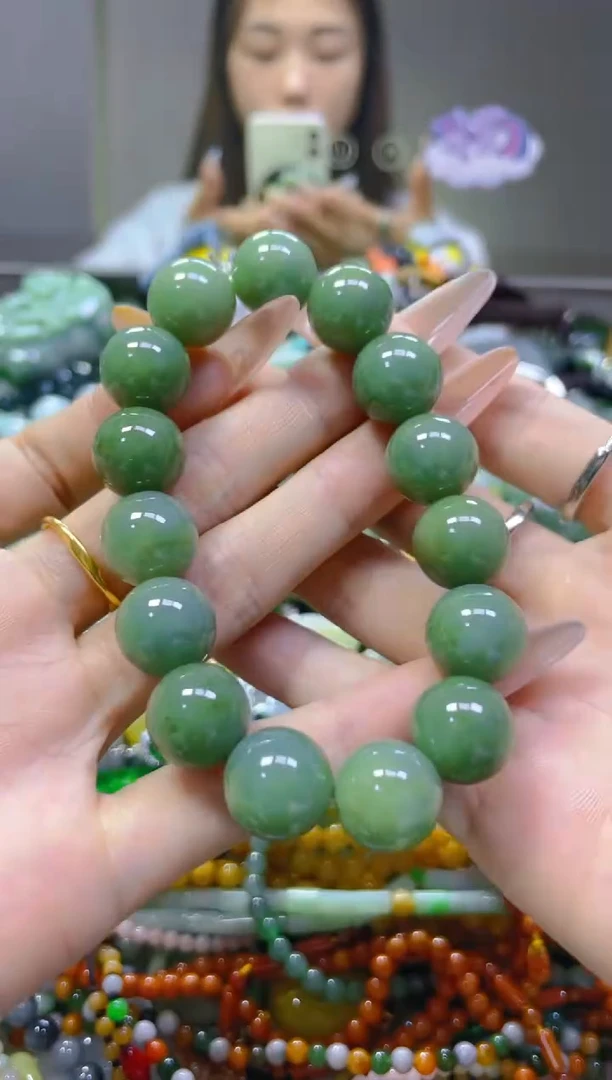 翡翠未镶嵌颈饰13MM/B/翡翠A货，一件也是批发价