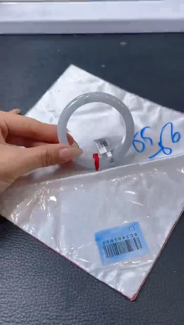 【闪购商品】翡翠手镯未镶嵌手镯