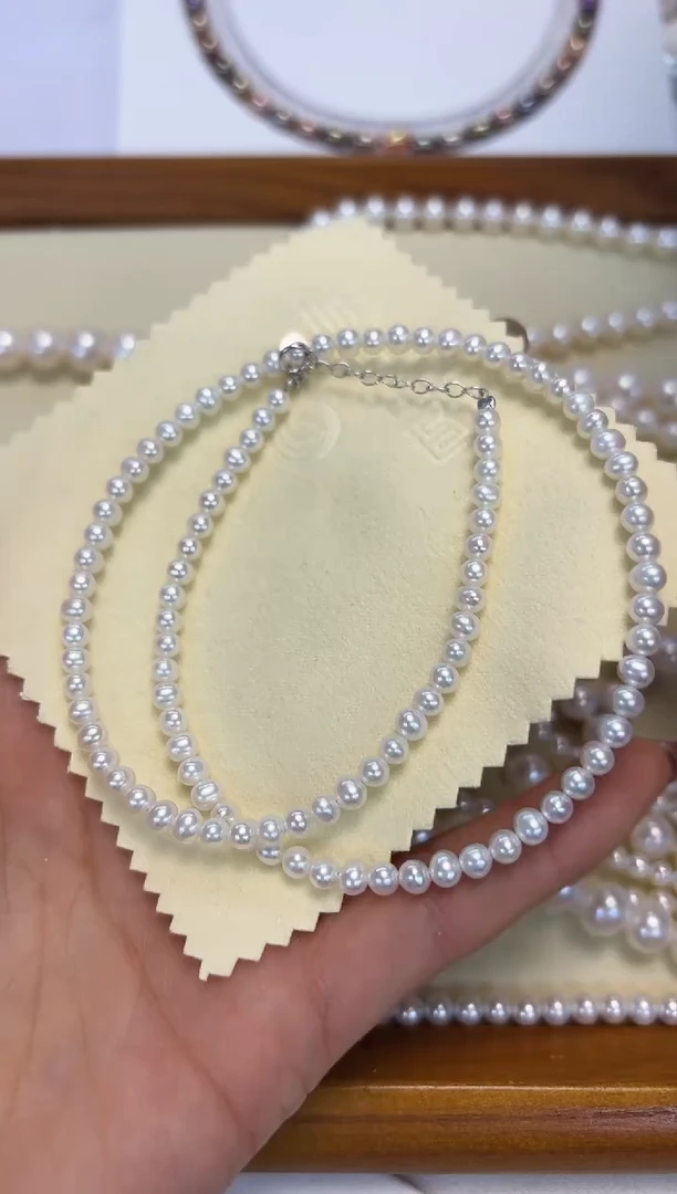 颈饰银S925镶嵌淡水珍珠羯*3.5-4mm裸珠45公分