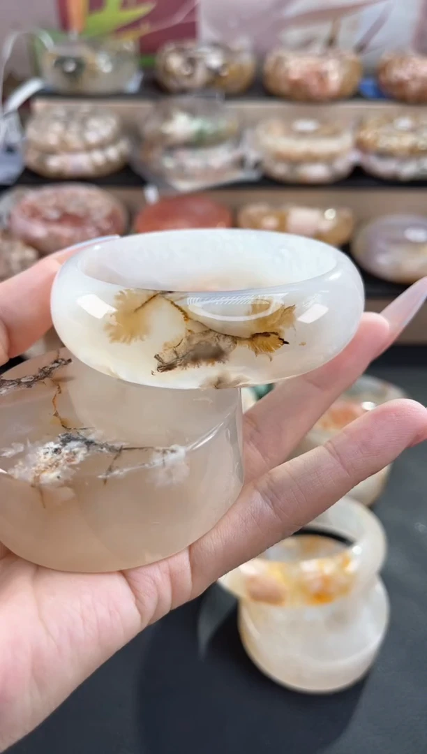 未镶嵌手镯石英质玉62